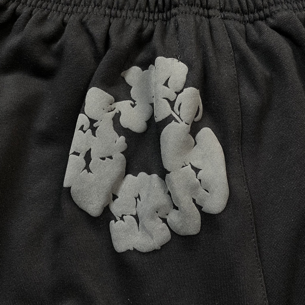 DENIM TEARS COTTON WREATH SHORTS MONOCHROME BLACK